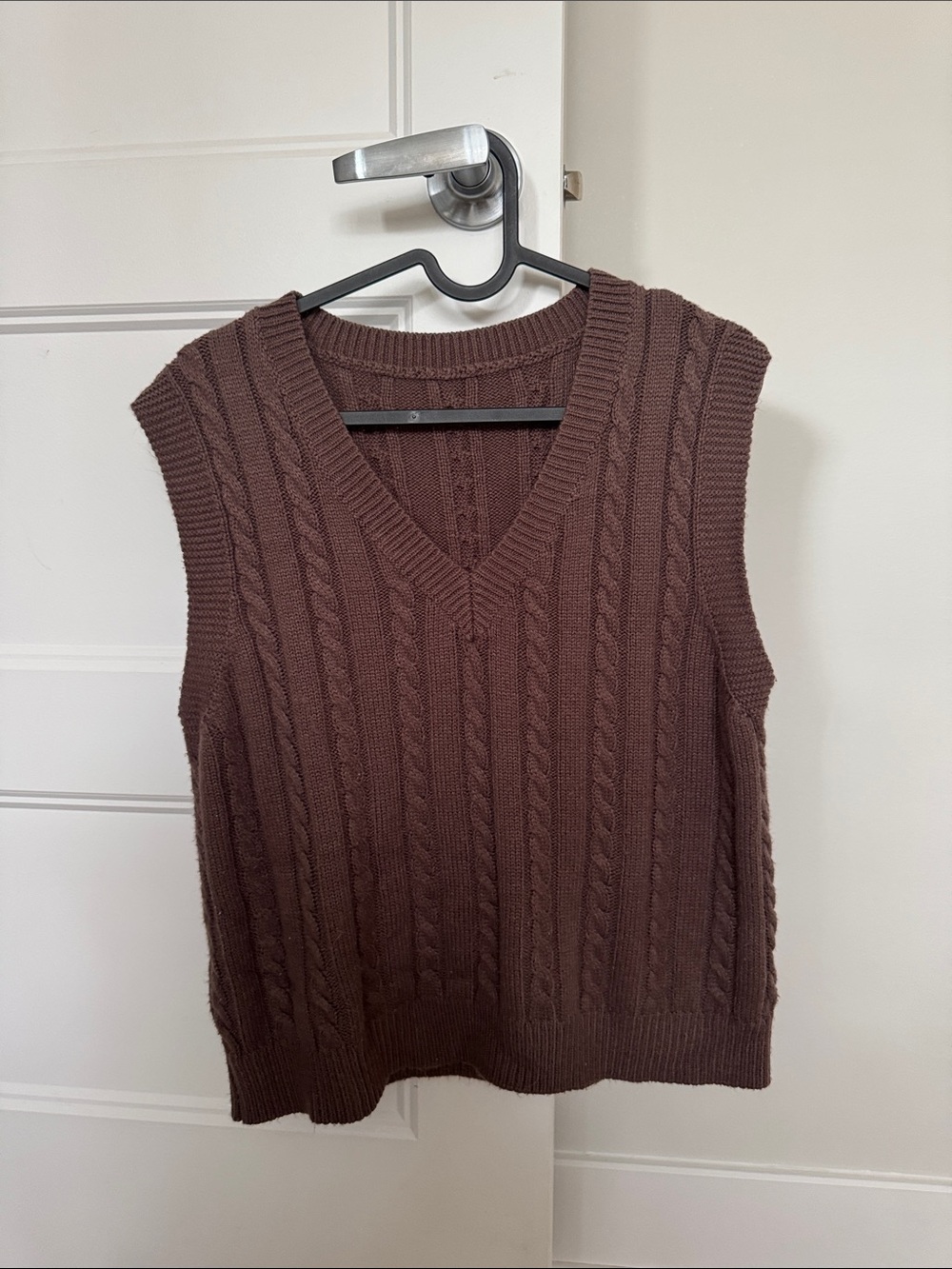 Cable Knit V-Neck Sweater Vest in Brown